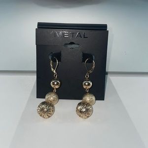 New gold plated dangling earrings